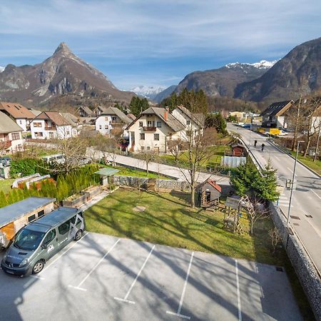 Apartments Skok With Rafting And Free Parking 보베츠 외부 사진
