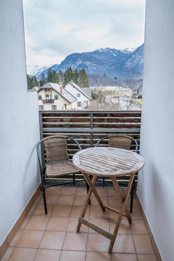 Apartments Skok With Rafting And Free Parking 보베츠 외부 사진