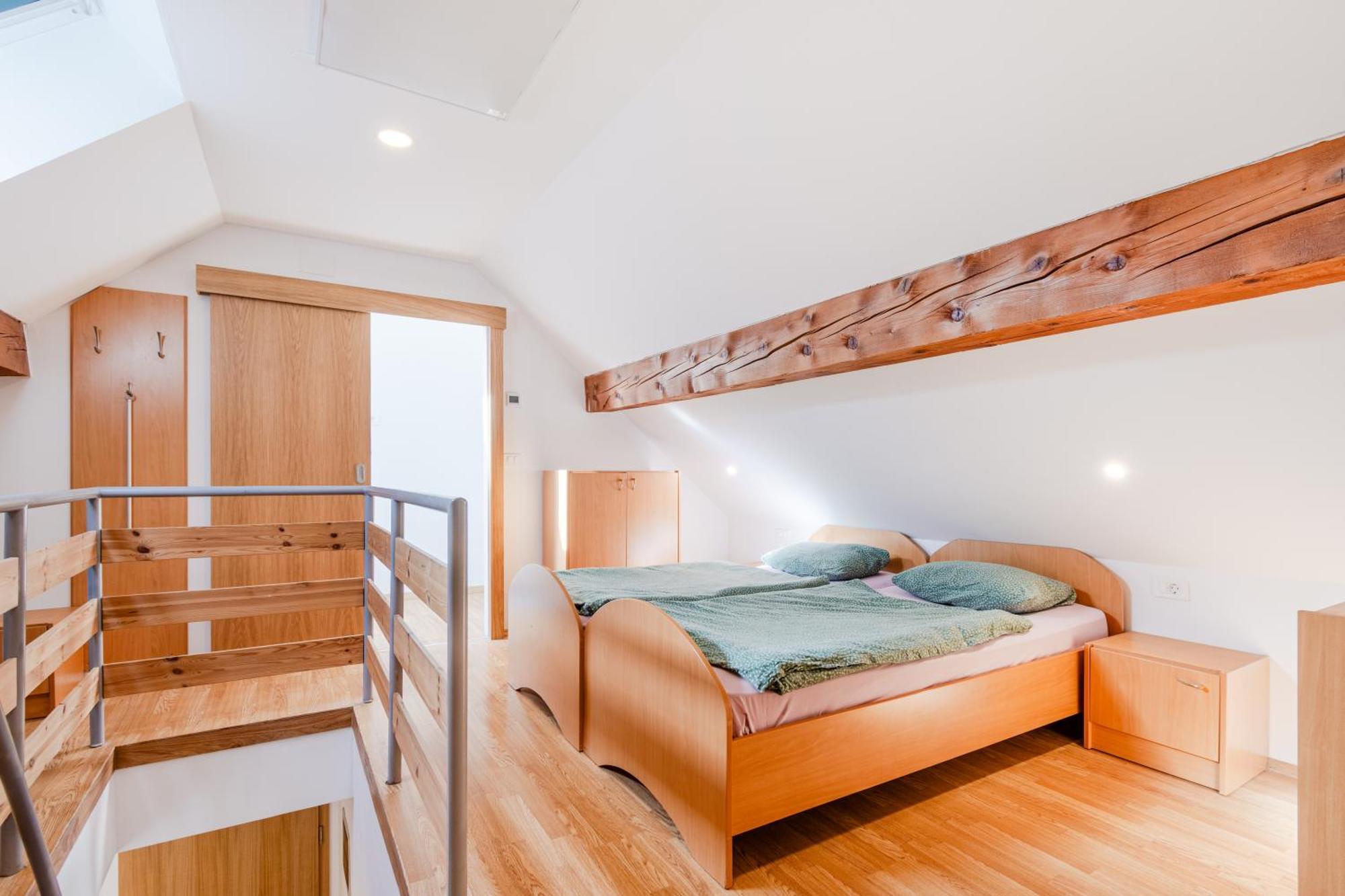 Apartments Skok With Rafting And Free Parking 보베츠 객실 사진