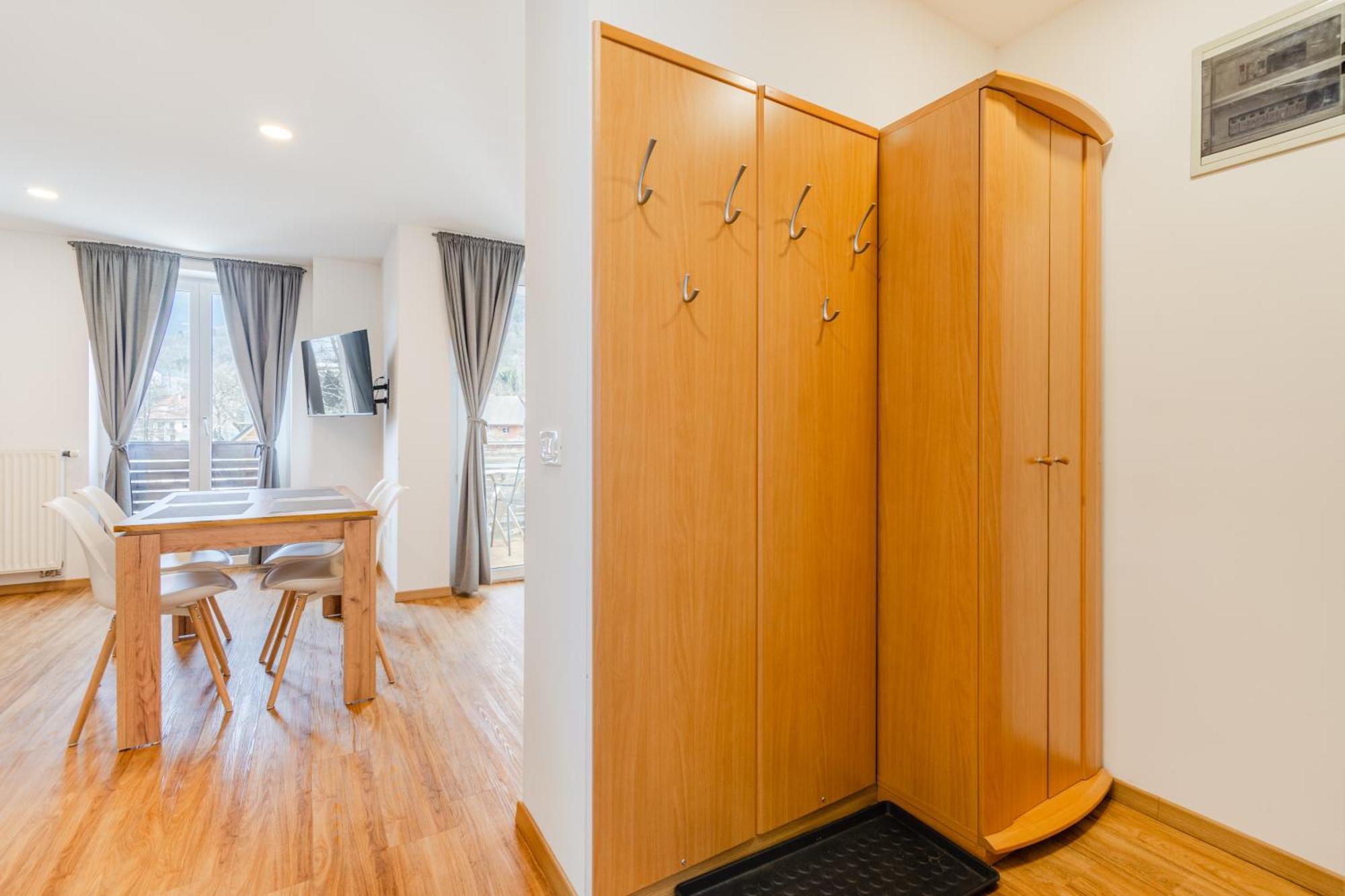 Apartments Skok With Rafting And Free Parking 보베츠 객실 사진