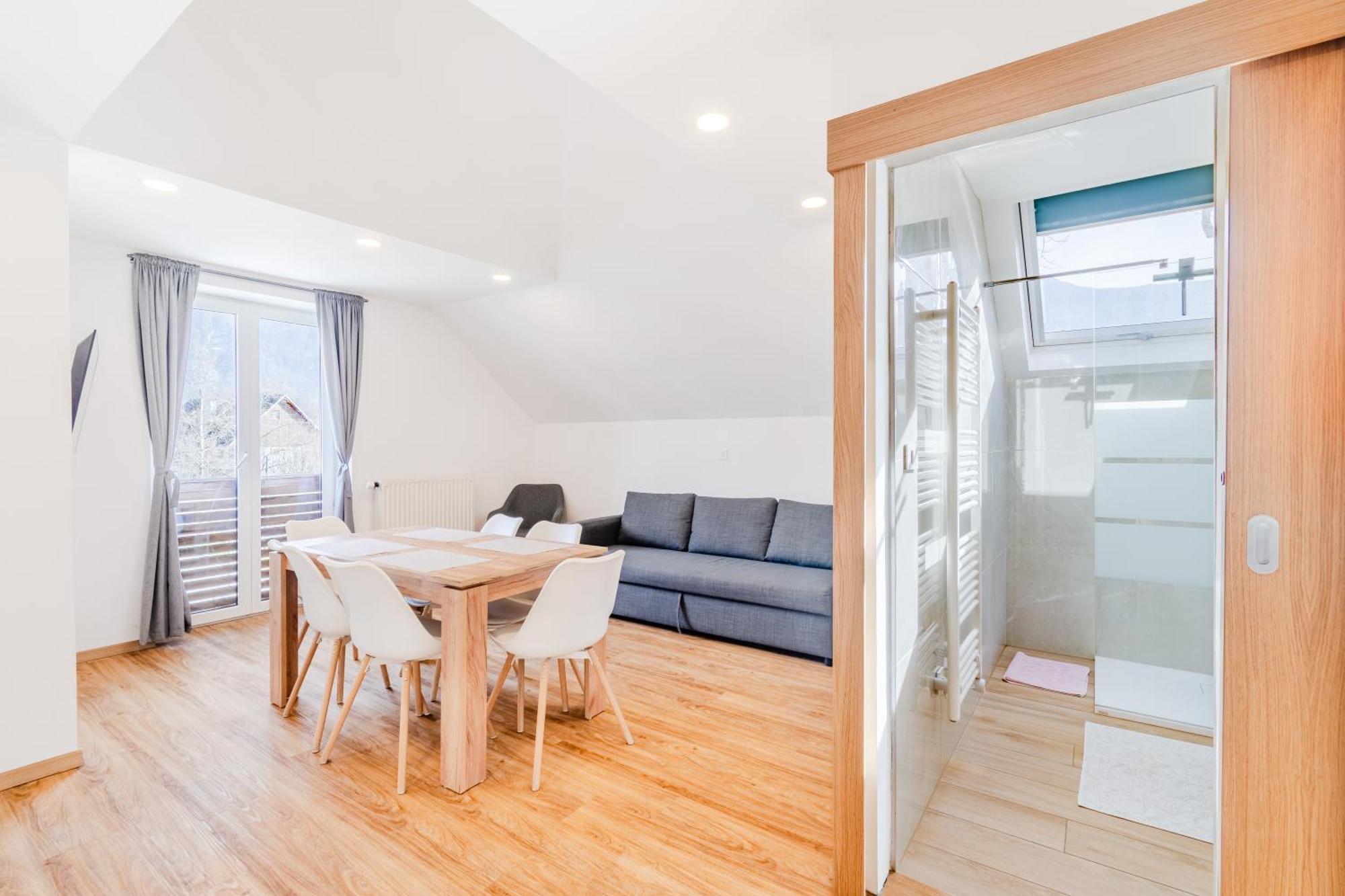 Apartments Skok With Rafting And Free Parking 보베츠 객실 사진