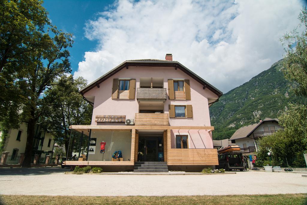 Apartments Skok With Rafting And Free Parking 보베츠 외부 사진